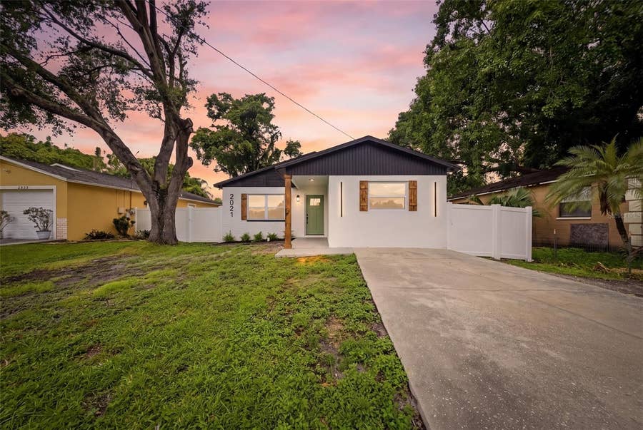 Property photo for 2921 57 AVENUE N, St Petersburg, FL