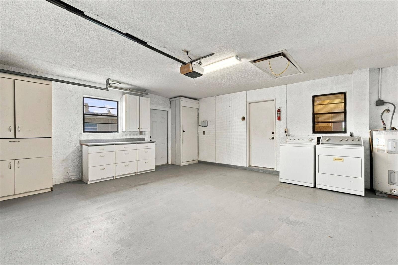 1611 DOWER WAY, Sun City Center, FL 33573