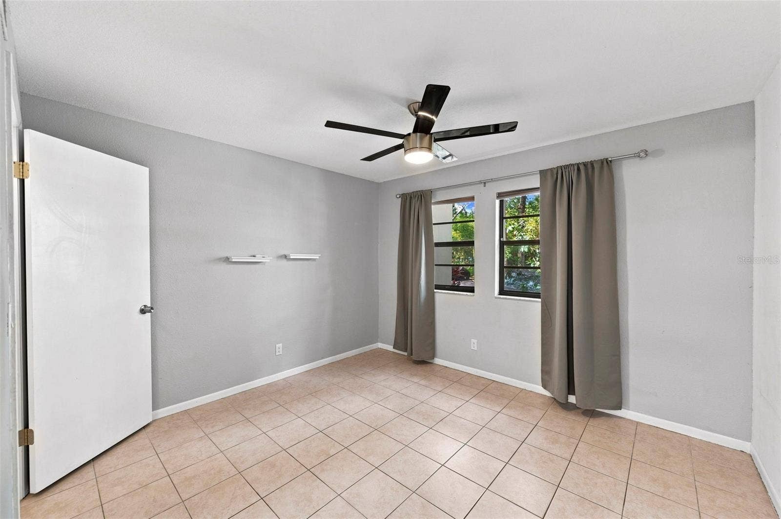 1000 TARPON WOODS BOULEVARD, #302, Palm Harbor, FL 34685