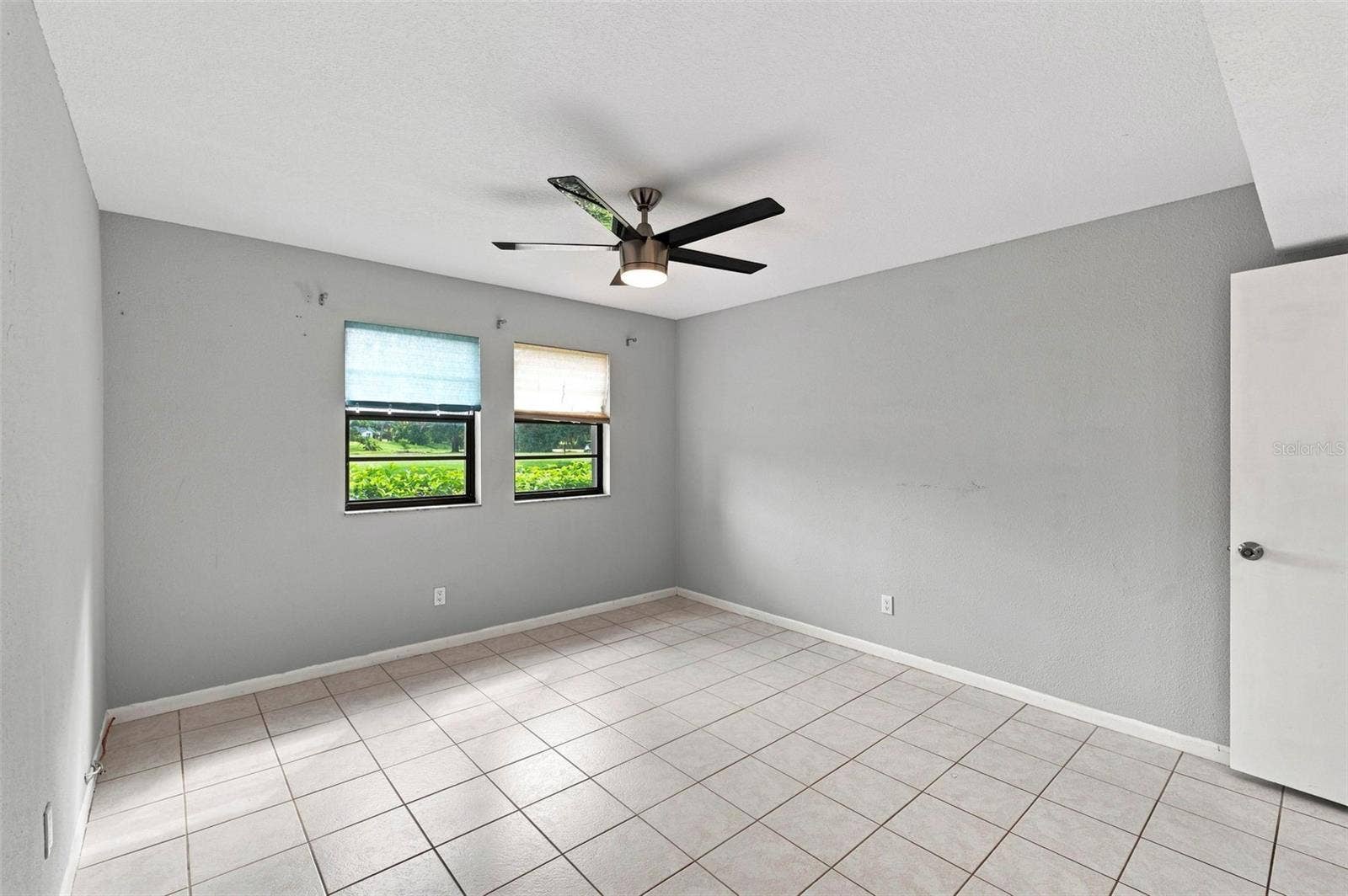1000 TARPON WOODS BOULEVARD, #302, Palm Harbor, FL 34685