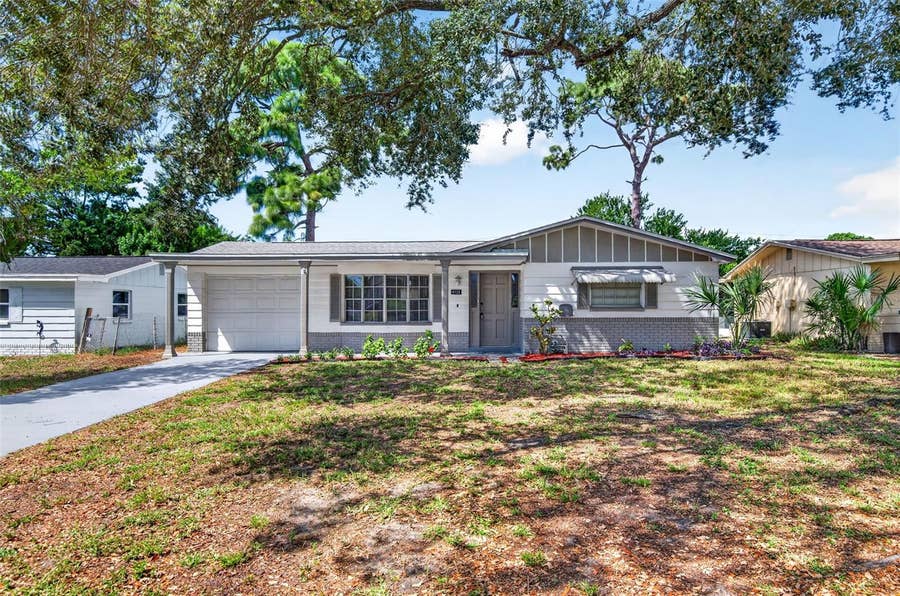 Property photo for 4125 OAKFIELD AVENUE, Holiday, FL
