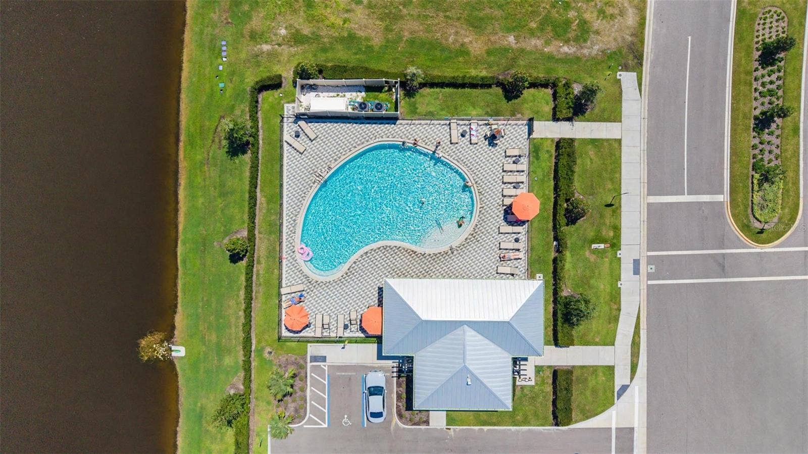 3733 112TH STREET E, Palmetto, FL 34221 3733 112TH STREET E, Palmetto, FL 34221