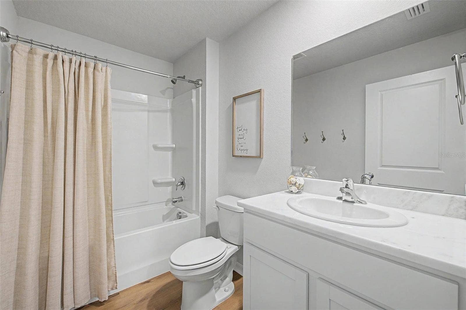 3733 112TH STREET E, Palmetto, FL 34221 3733 112TH STREET E, Palmetto, FL 34221