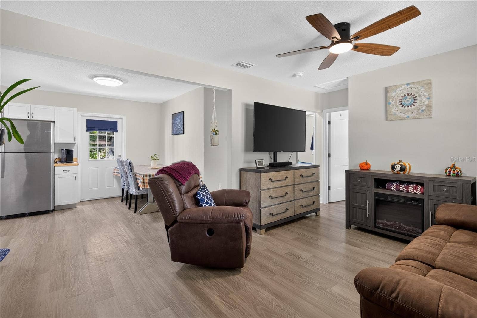 21397 CANAL DRIVE, Brooksville, FL 34601 21397 CANAL DRIVE, Brooksville, FL 34601