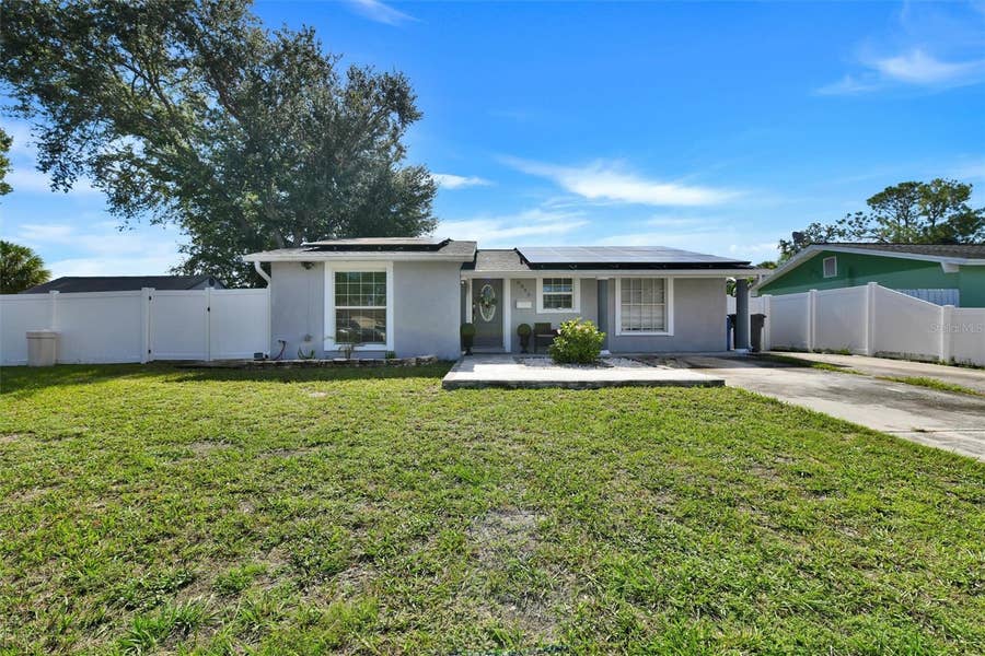 Property photo for 8845 AUBURN WAY, Tampa, FL