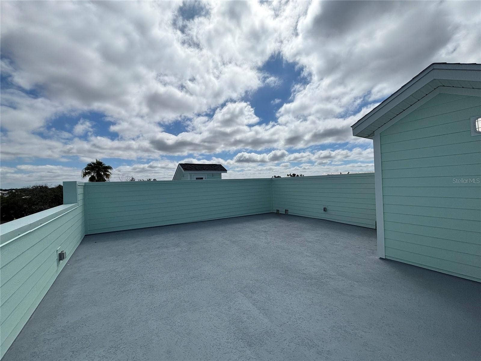 709 GULF BOULEVARD, Indian Rocks Beach, FL 33785
