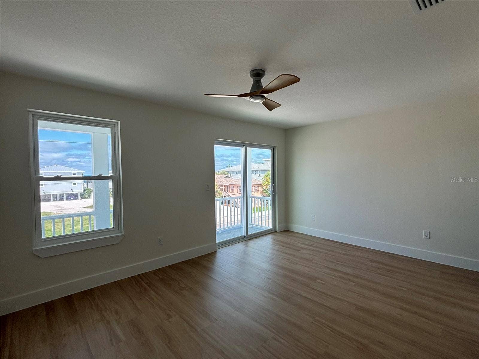 709 GULF BOULEVARD, Indian Rocks Beach, FL 33785