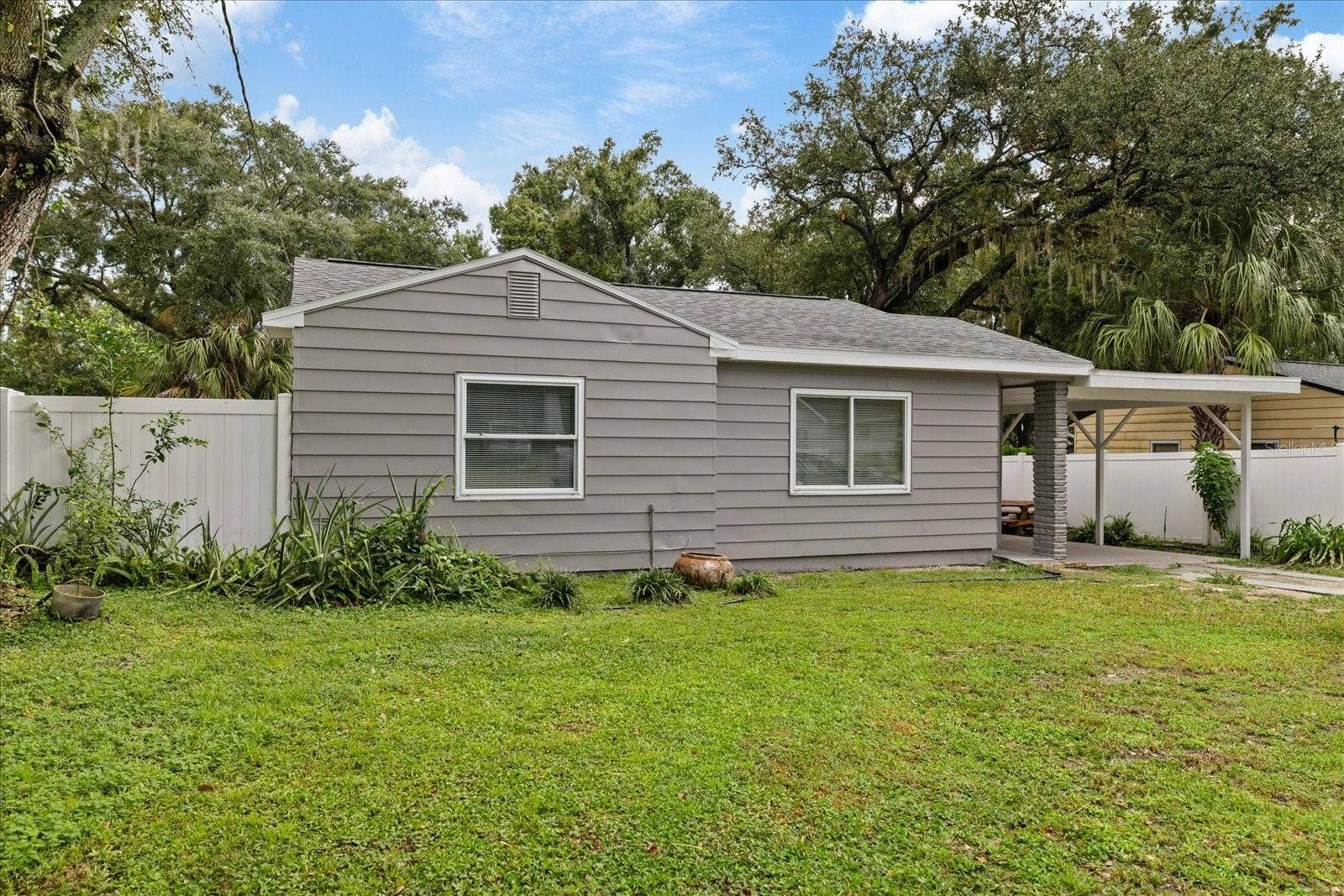 7710 N DARMOUTH AVENUE, Tampa, FL 33604 7710 N DARMOUTH AVENUE, Tampa, FL 33604