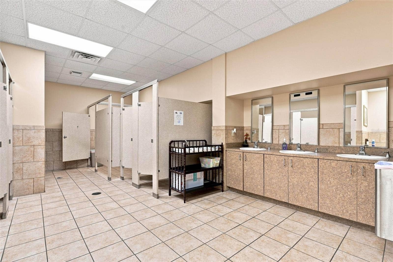 7602 KENYA STREET, Jacksonville, FL 32208 7602 KENYA STREET, Jacksonville, FL 32208