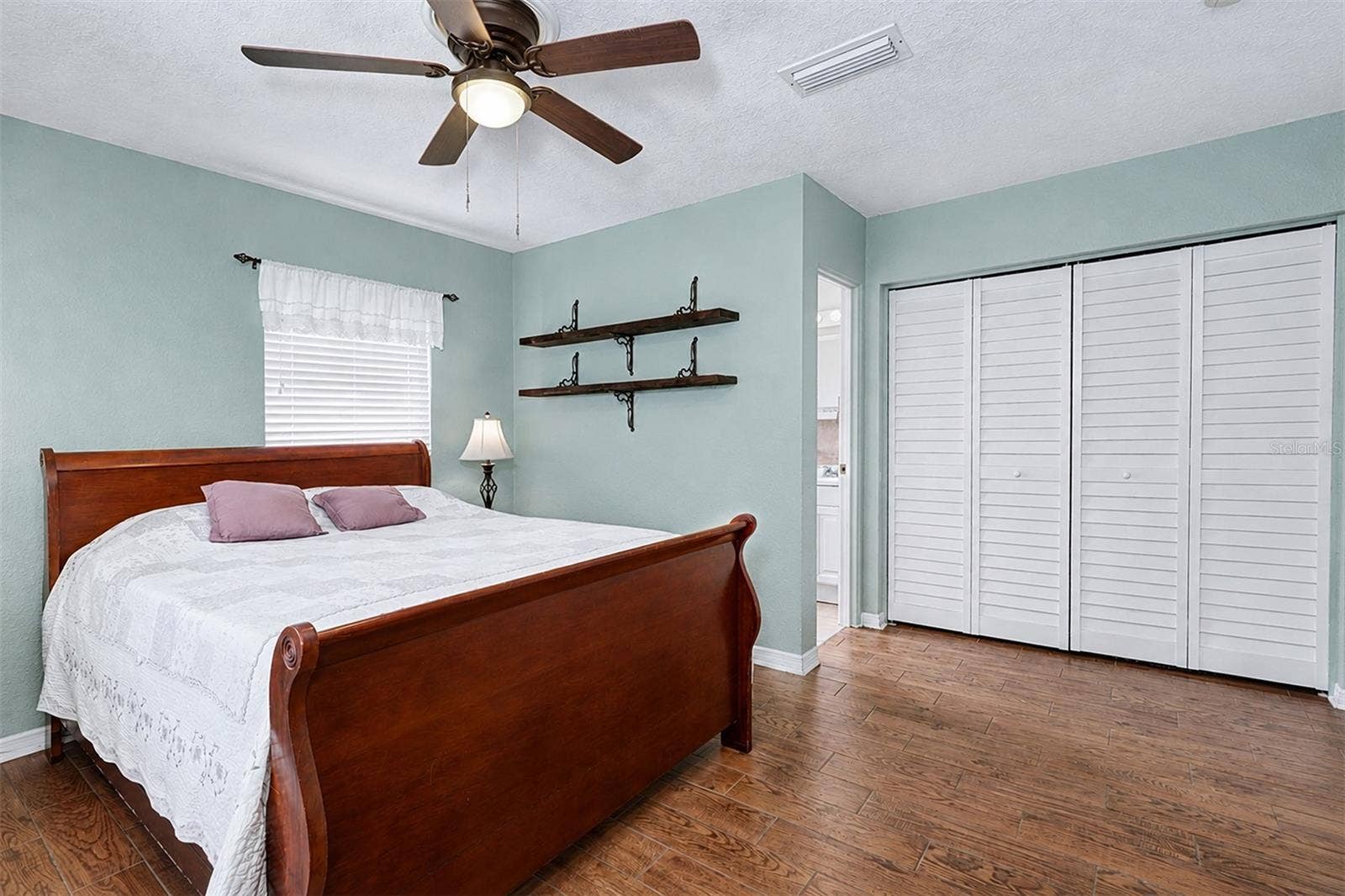 11399 80TH AVENUE, Seminole, FL 33772 11399 80TH AVENUE, Seminole, FL 33772