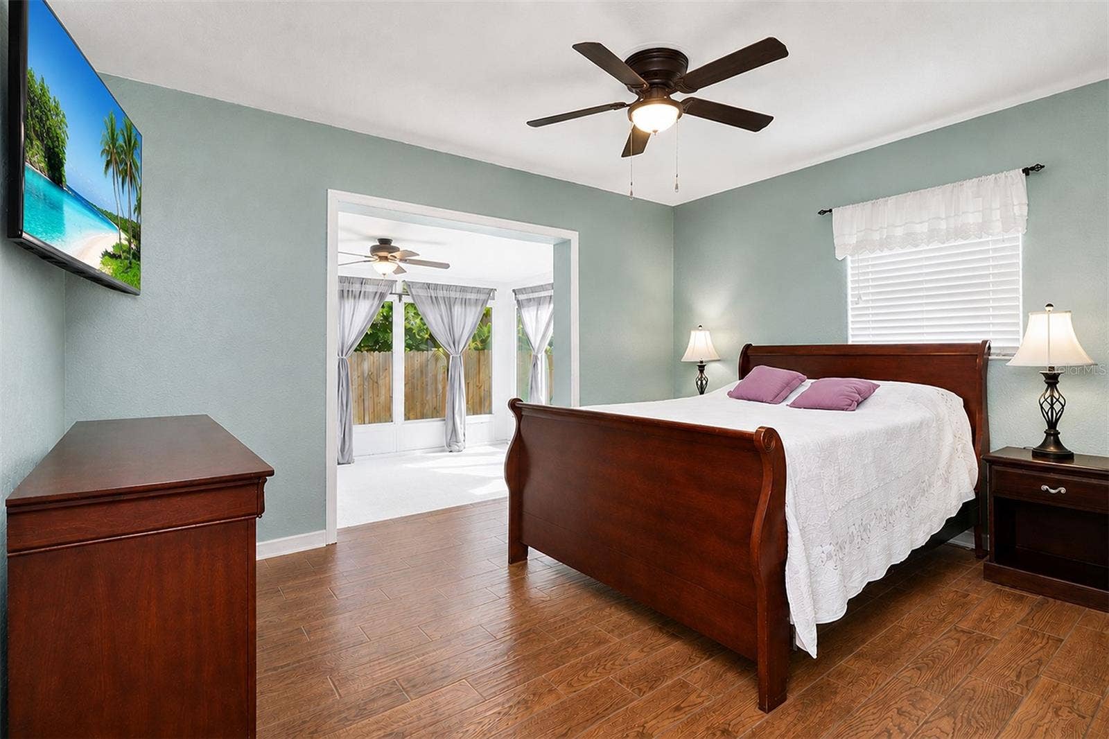 11399 80TH AVENUE, Seminole, FL 33772 11399 80TH AVENUE, Seminole, FL 33772