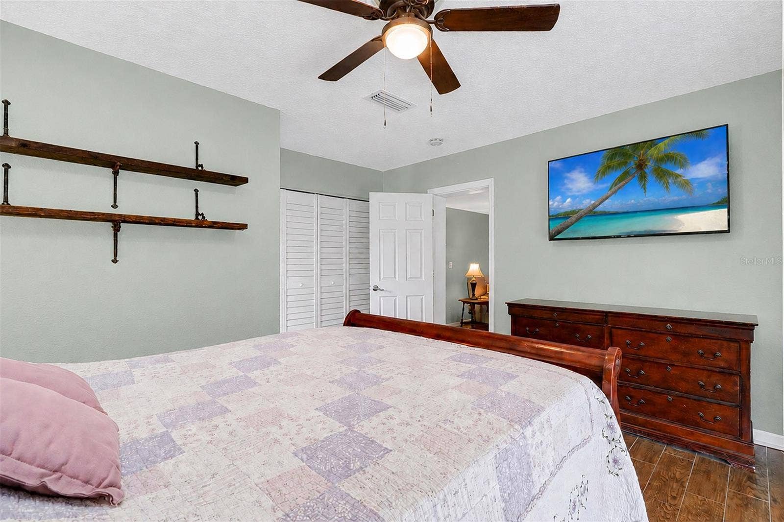 11399 80TH AVENUE, Seminole, FL 33772 11399 80TH AVENUE, Seminole, FL 33772