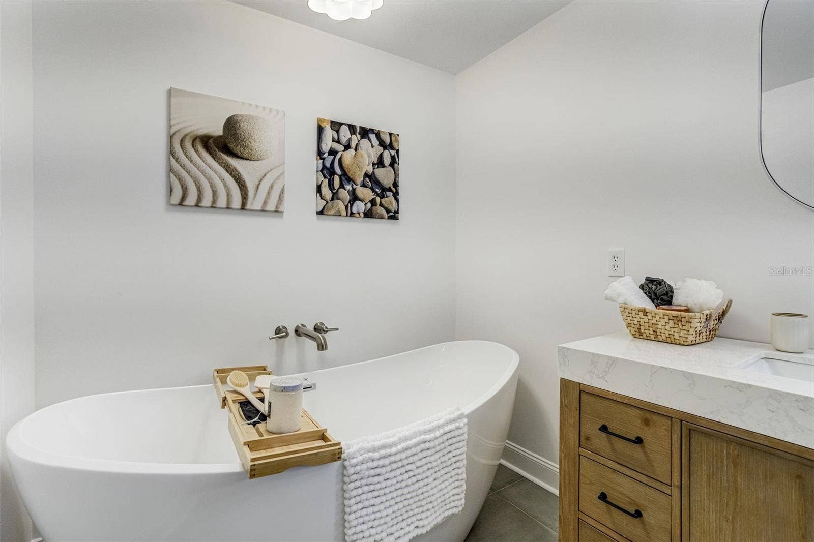 201 DRIFTWOOD LANE, Largo, FL 33770 Primary Bathroom