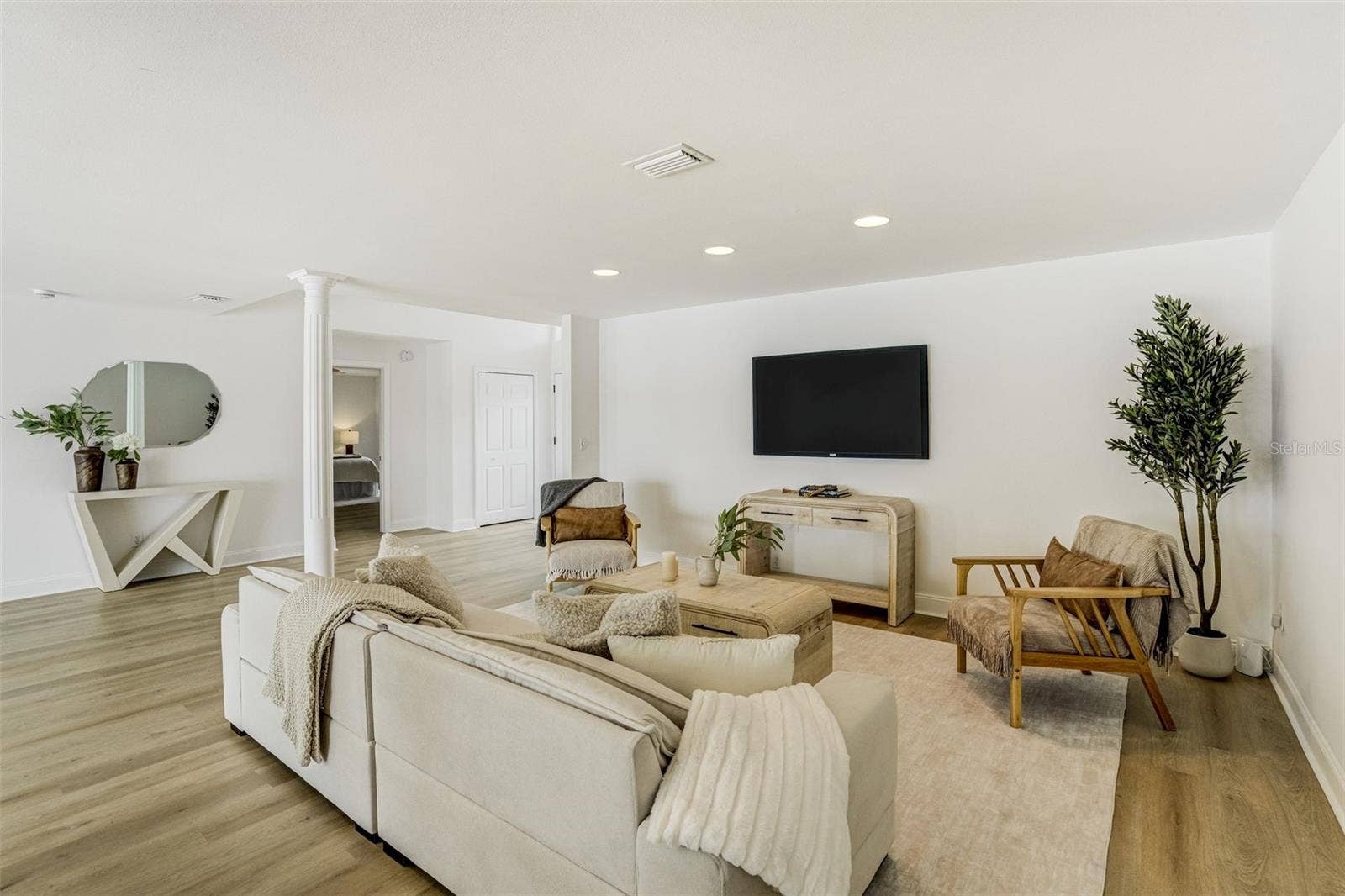 201 DRIFTWOOD LANE, Largo, FL 33770 Living Room