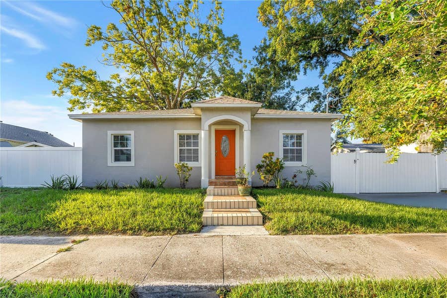 Property photo for 2906 W MAIN STREET, Tampa, FL