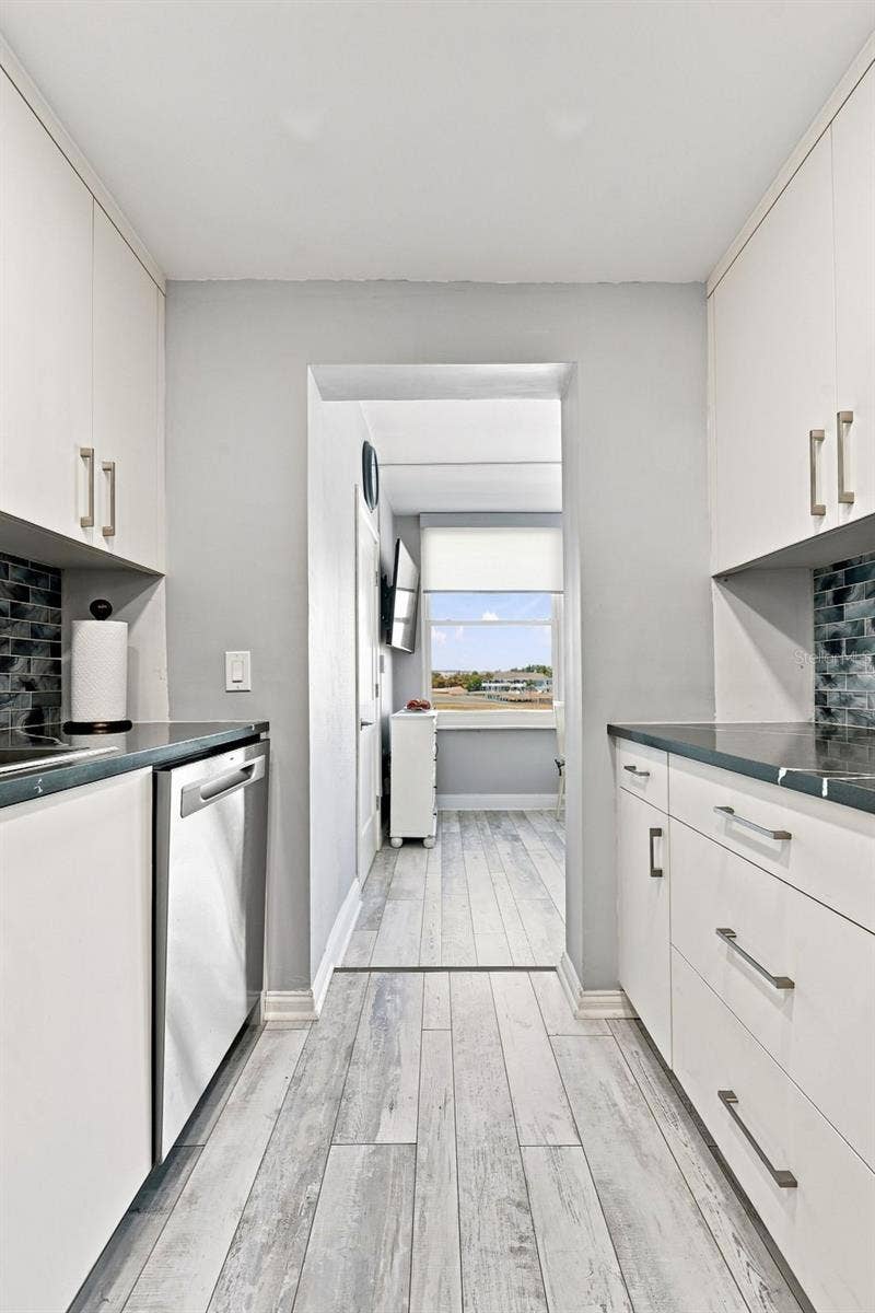 1898 SHORE DRIVE S, #208, South Pasadena, FL 33707 1898 SHORE DRIVE S, #208, South Pasadena, FL 33707