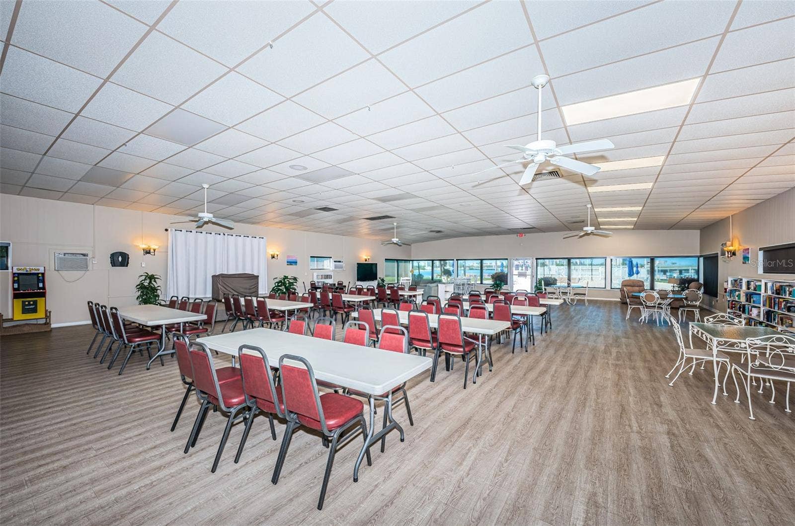 1898 SHORE DRIVE S, #208, South Pasadena, FL 33707 Clubhouse party room