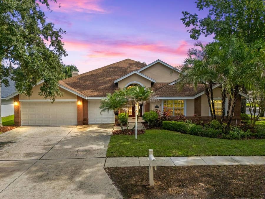 Property photo for 8746 TANTALLON CIRCLE, Tampa, FL
