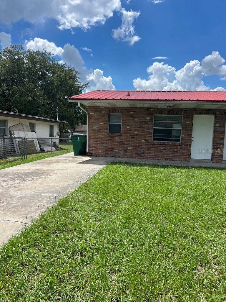 5739 9TH STREET, Zephyrhills, FL 33542