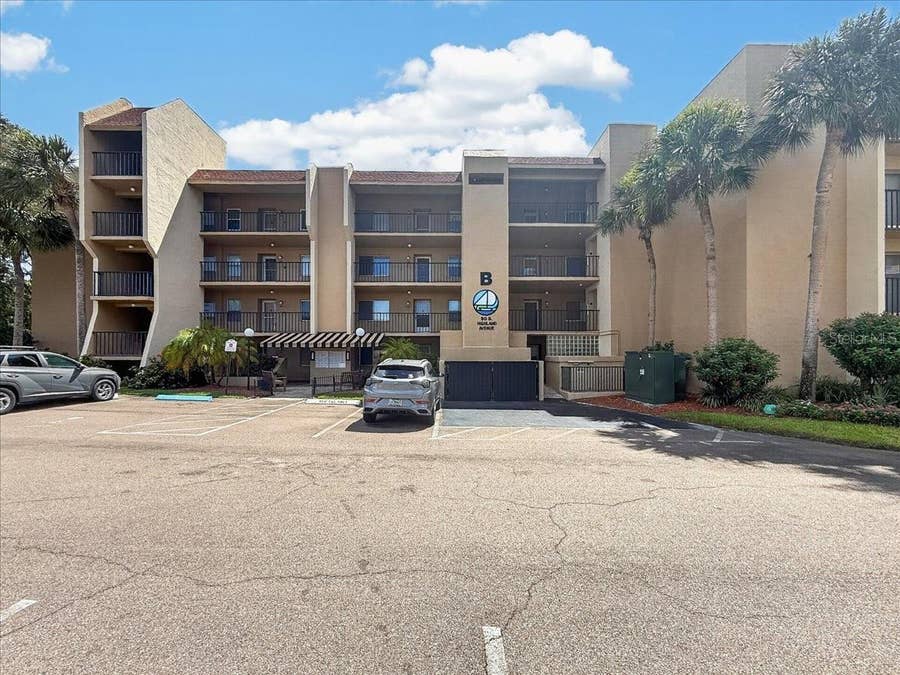 Property photo for 90 S HIGHLAND AVENUE, #317, Tarpon Springs, FL