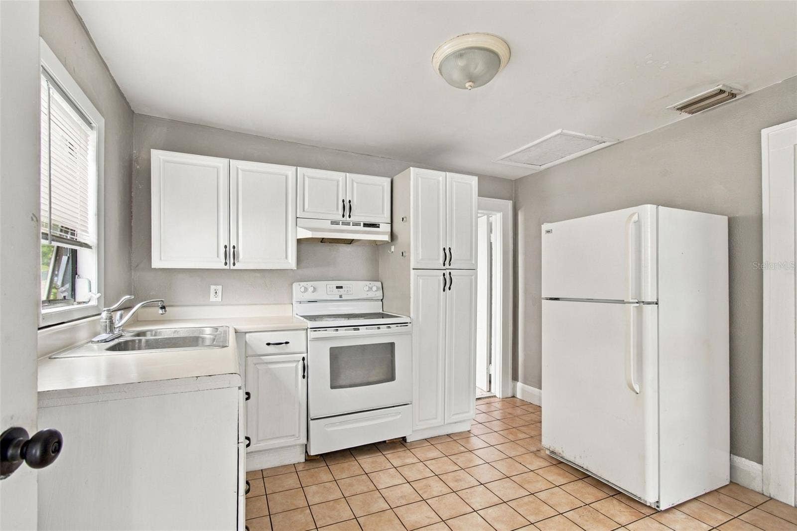 2501 57TH PLACE N, St Petersburg, FL 33714