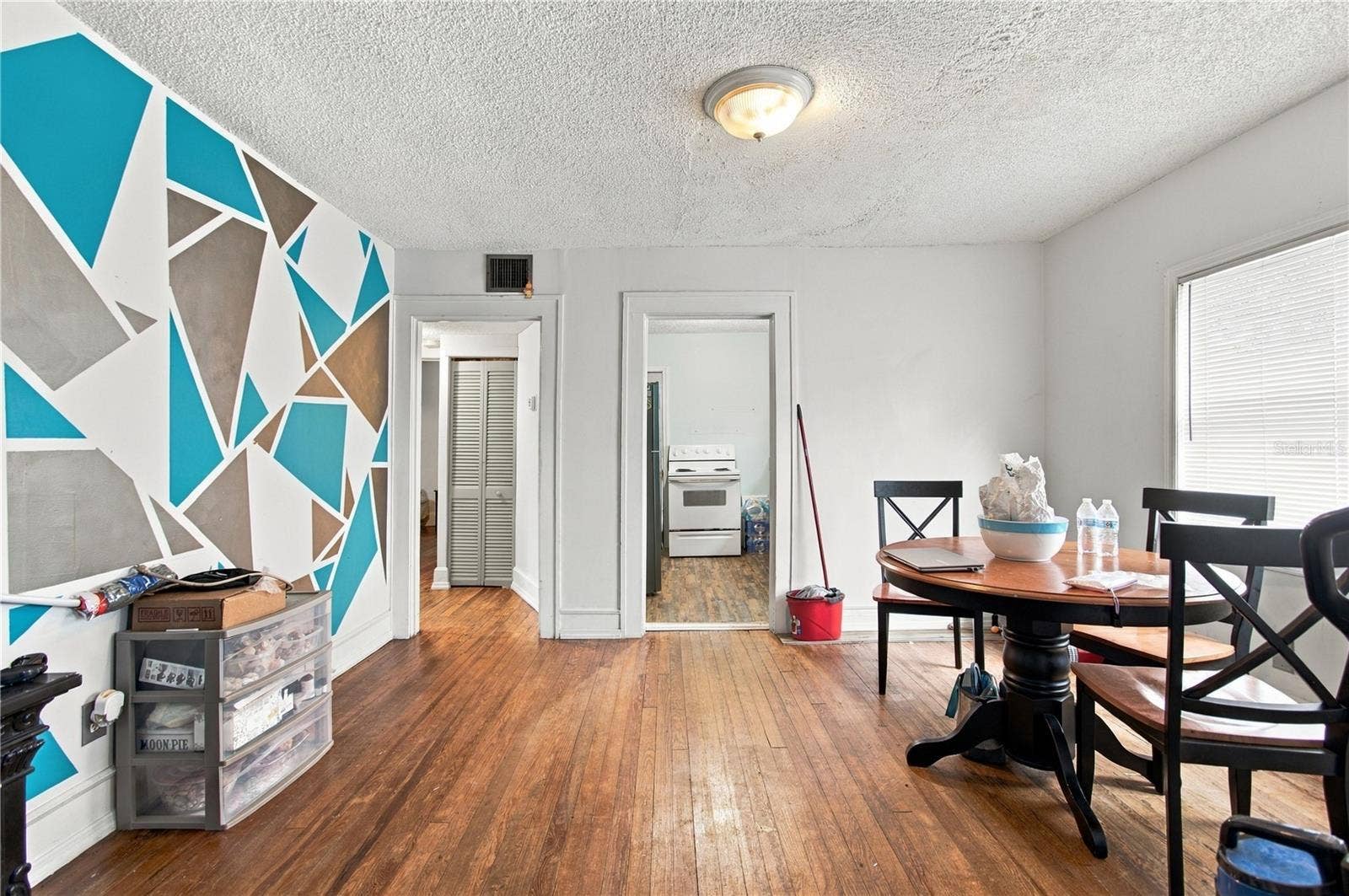 2501 57TH PLACE N, St Petersburg, FL 33714