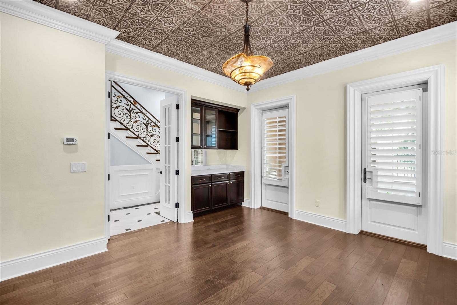 1st Level Entertainment room