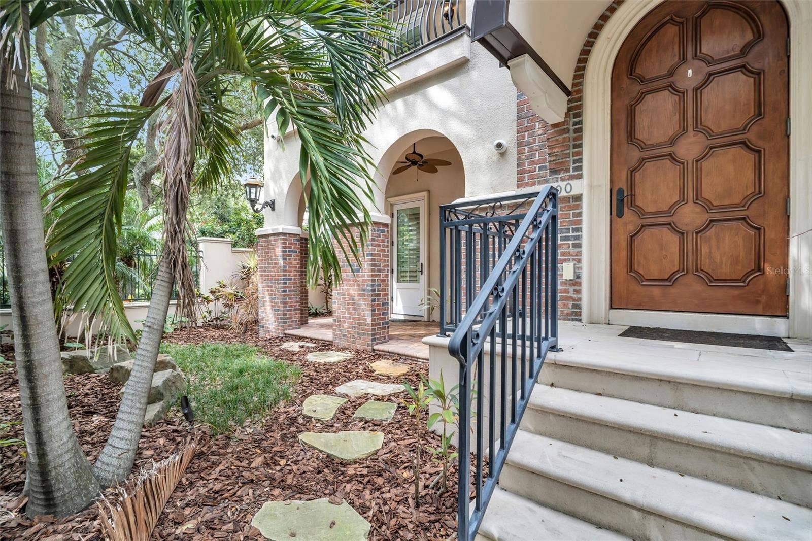 Courtyard front door from Beach Drive