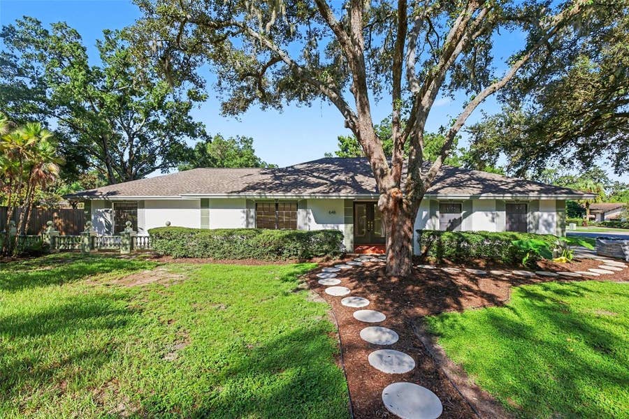 Property photo for 648 BUA DRIVE, Temple Terrace, FL