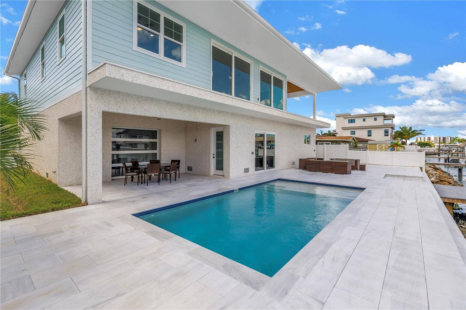 7957 2ND AVENUE S, St Petersburg, FL 33707 SALT WATER POOL