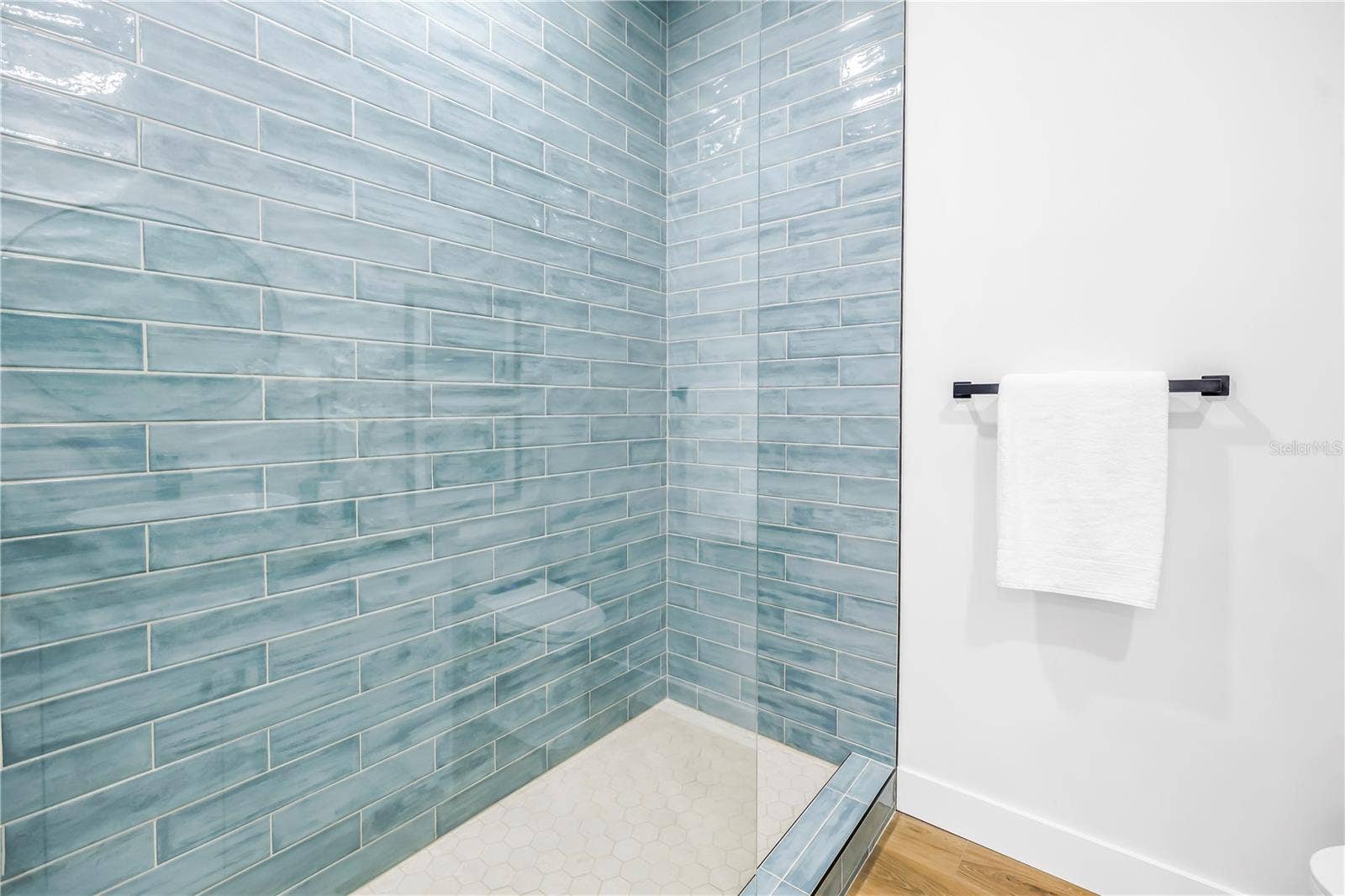 7957 2ND AVENUE S, St Petersburg, FL 33707 7957 2ND AVENUE S, St Petersburg, FL 33707