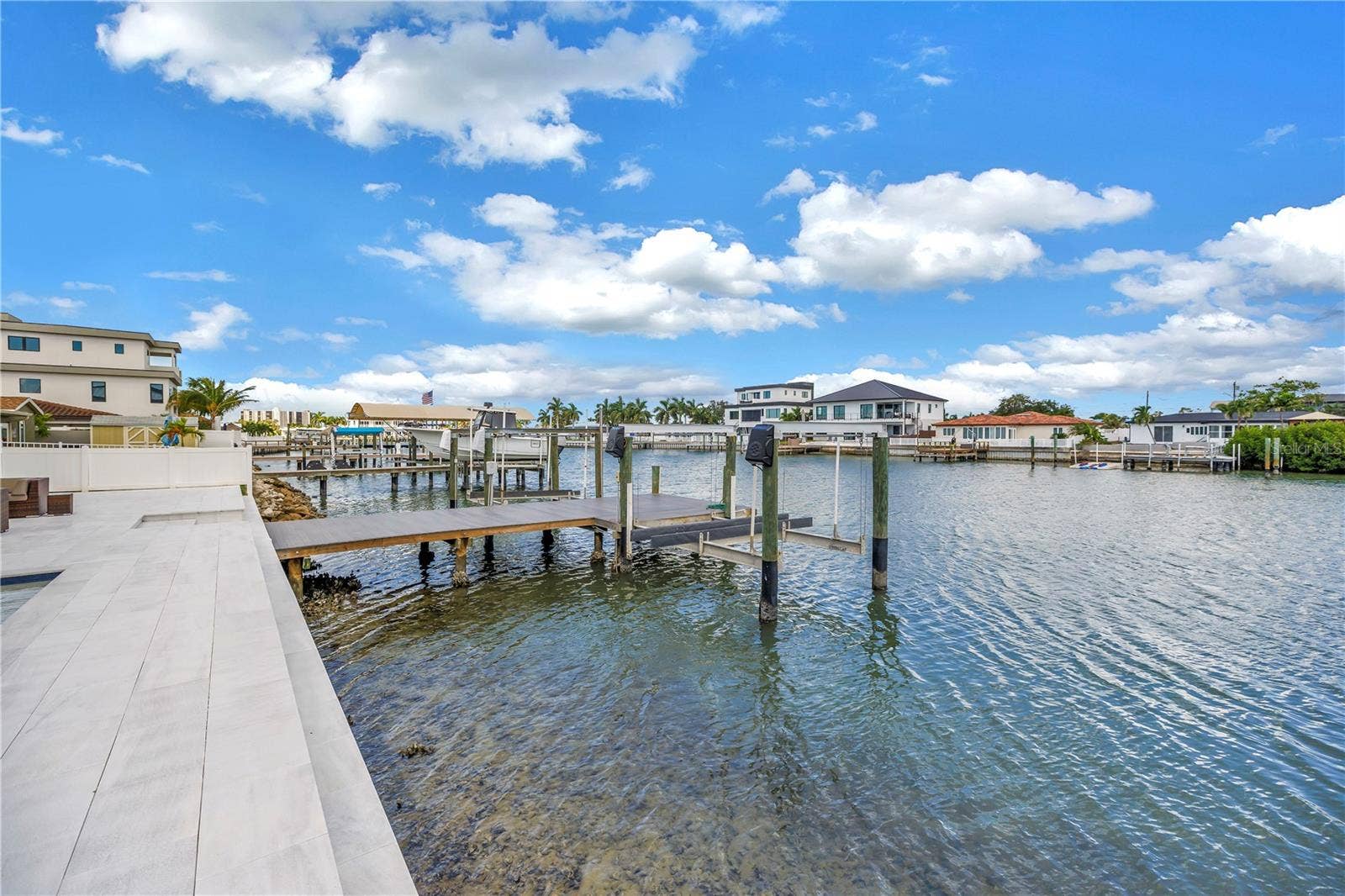 7957 2ND AVENUE S, St Petersburg, FL 33707 7957 2ND AVENUE S, St Petersburg, FL 33707