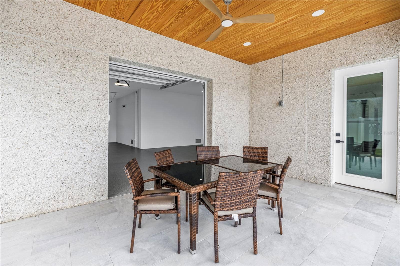 7957 2ND AVENUE S, St Petersburg, FL 33707 7957 2ND AVENUE S, St Petersburg, FL 33707