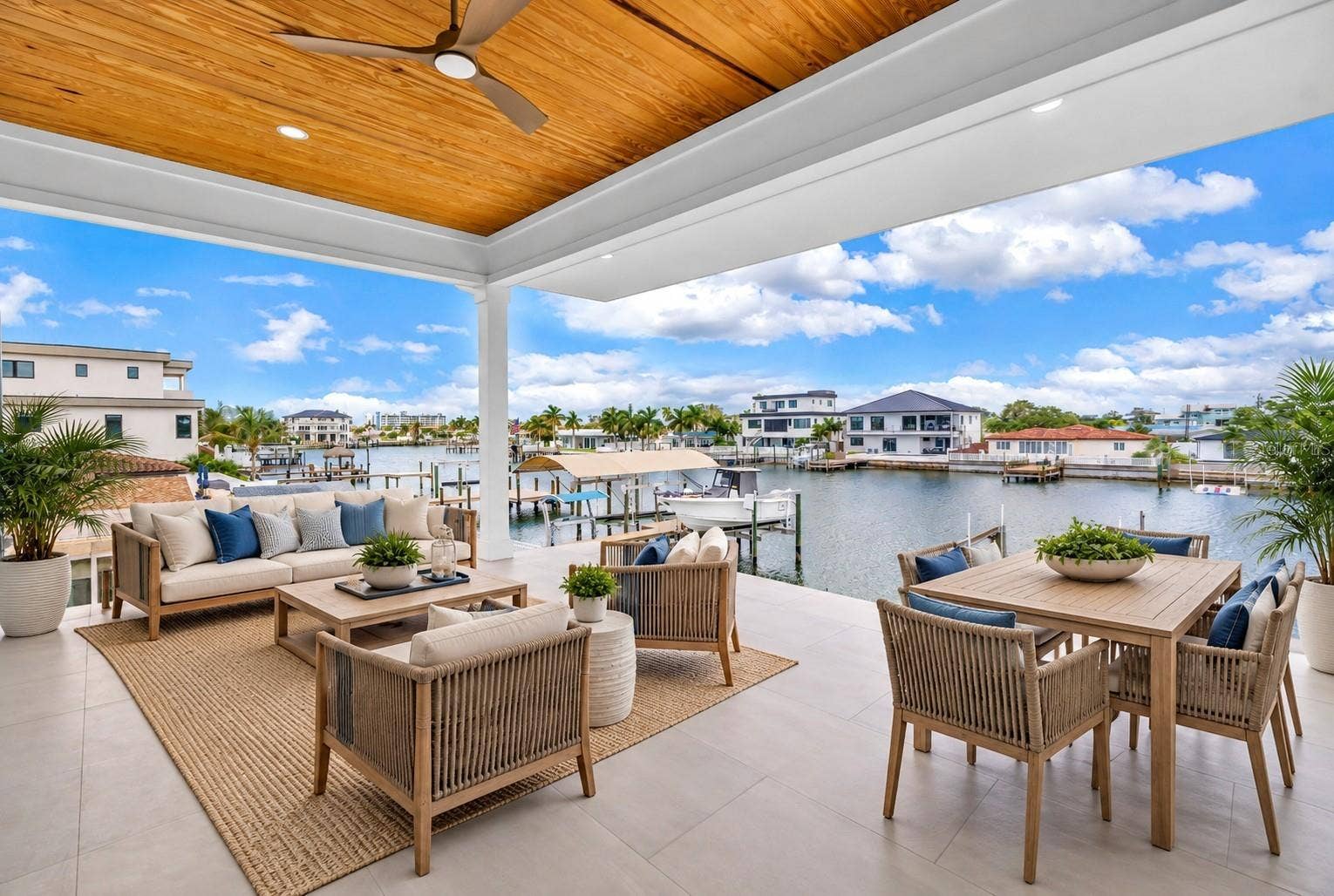 7957 2ND AVENUE S, St Petersburg, FL 33707 7957 2ND AVENUE S, St Petersburg, FL 33707