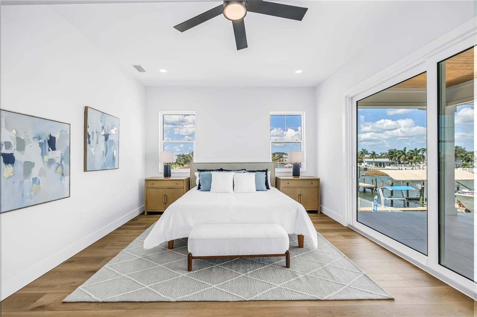 7957 2ND AVENUE S, St Petersburg, FL 33707 7957 2ND AVENUE S, St Petersburg, FL 33707