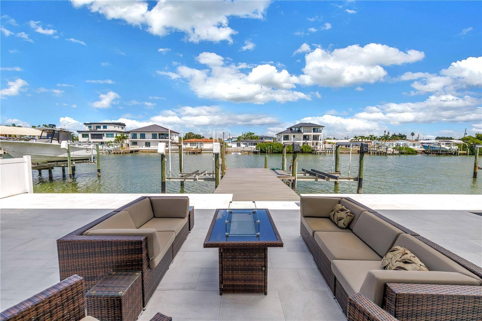 7957 2ND AVENUE S, St Petersburg, FL 33707 7957 2ND AVENUE S, St Petersburg, FL 33707