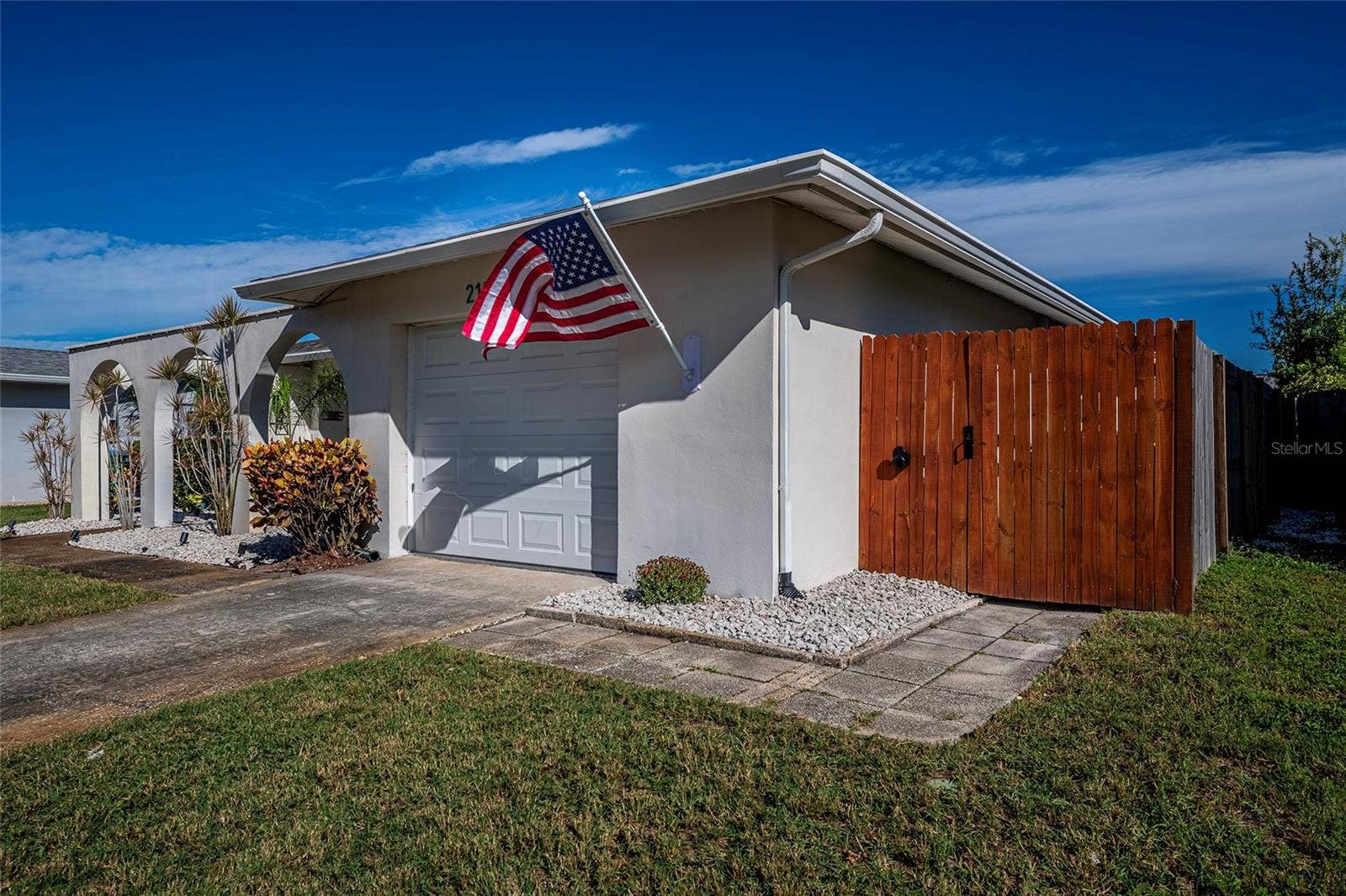 2174 SCOTLAND DRIVE, Clearwater, FL 33763
