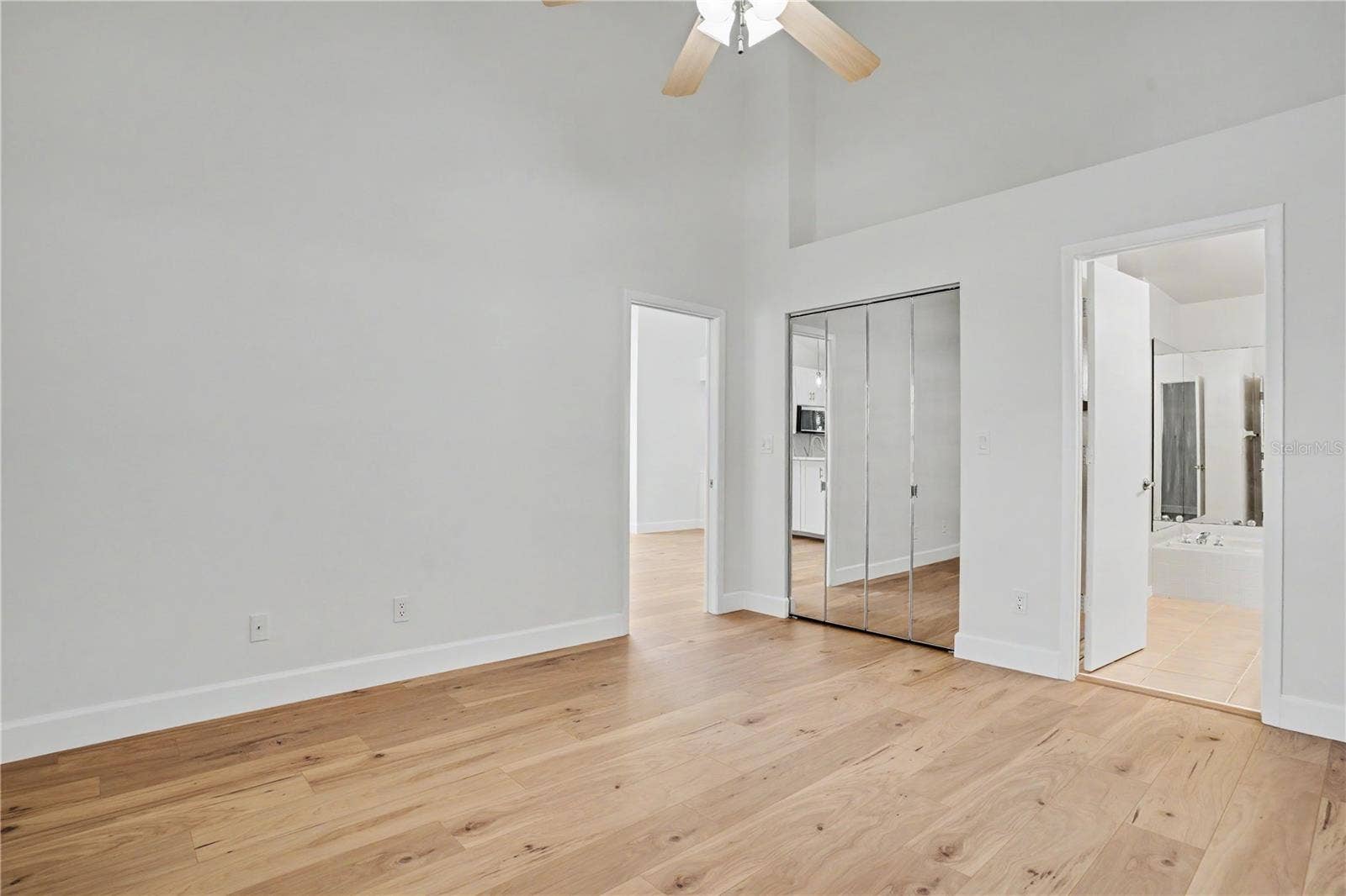 168 SUN ISLE CIRCLE, #168, Treasure Island, FL 33706