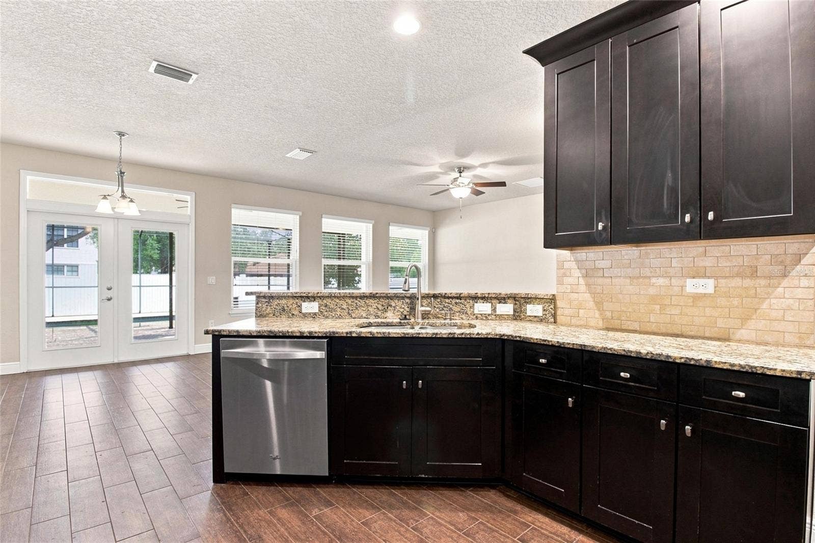 1215 HILLANDALE RESERVE DRIVE, Tampa, FL 33613