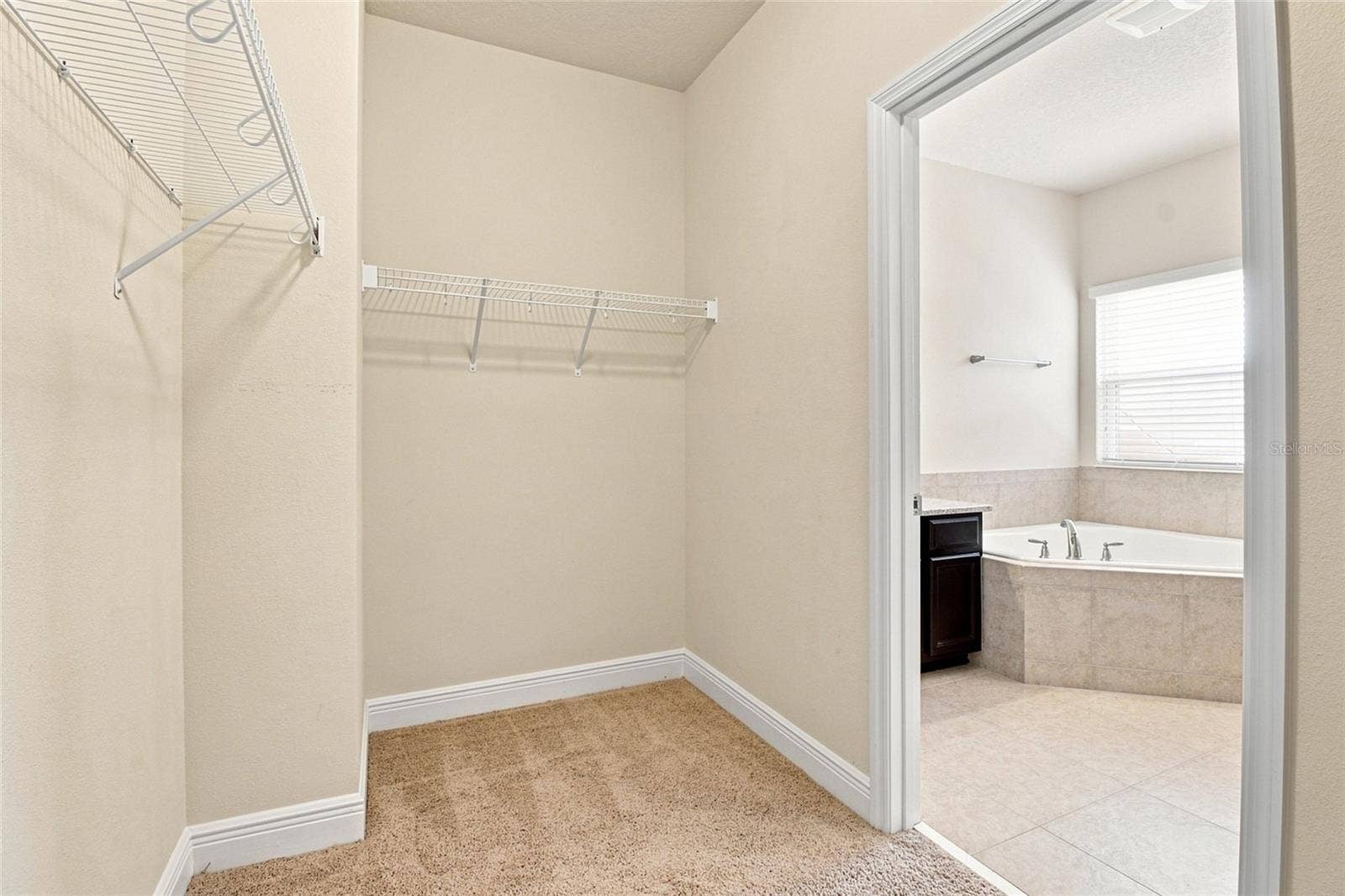 1215 HILLANDALE RESERVE DRIVE, Tampa, FL 33613
