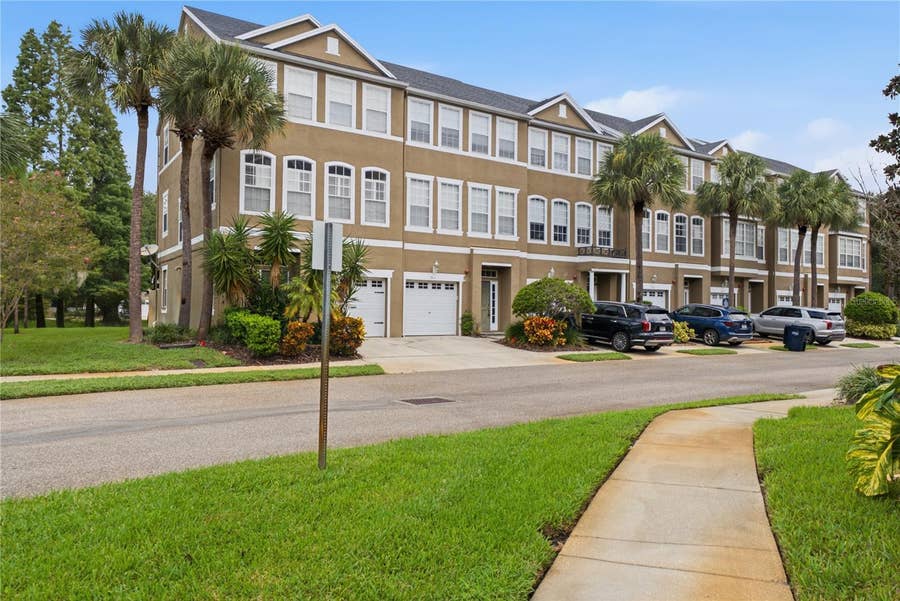 Property photo for 3011 POINTEVIEW DRIVE, Tampa, FL