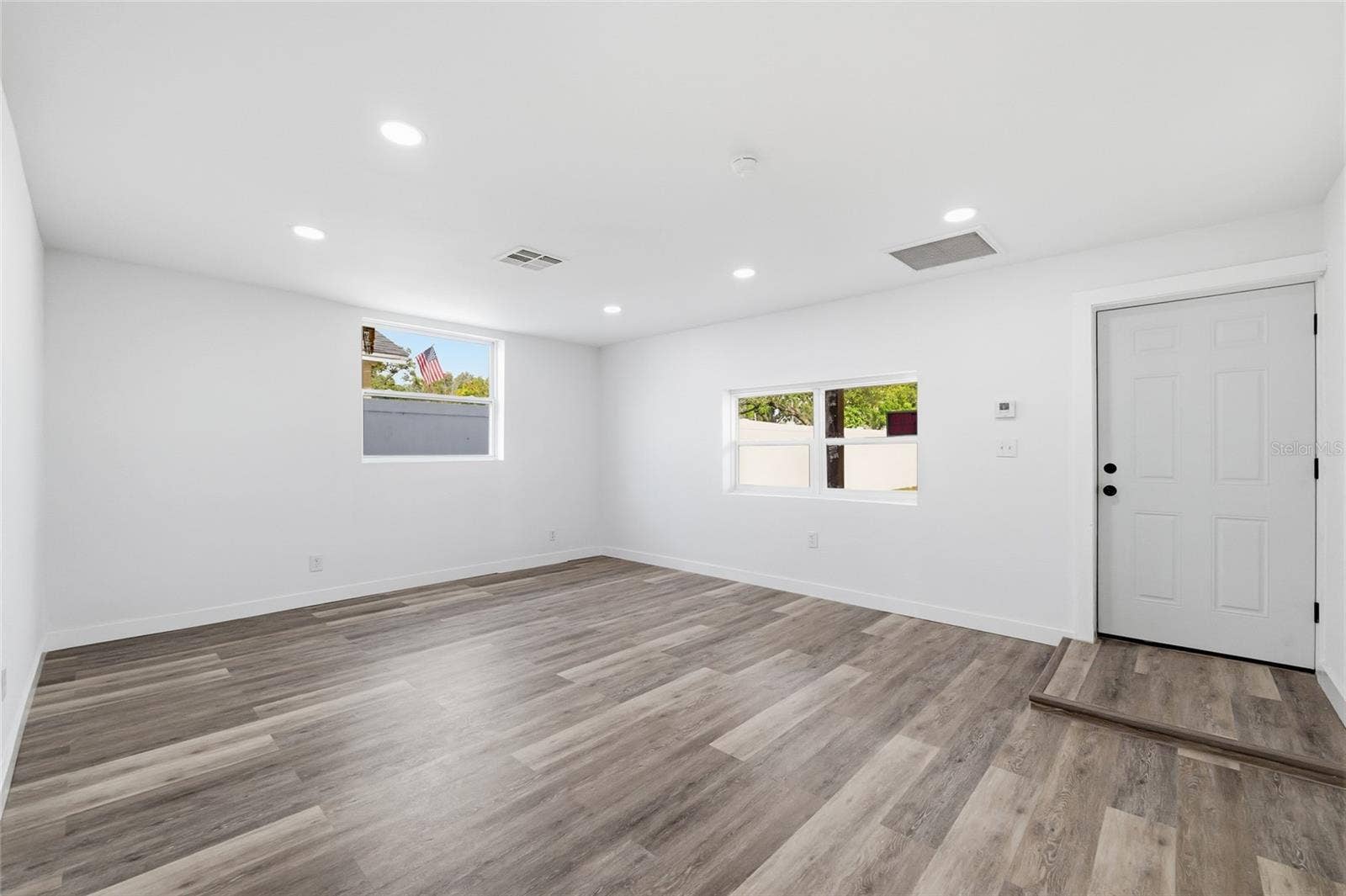 1707 E FRIERSON AVENUE, Tampa, FL 33610 1707 E FRIERSON AVENUE, Tampa, FL 33610