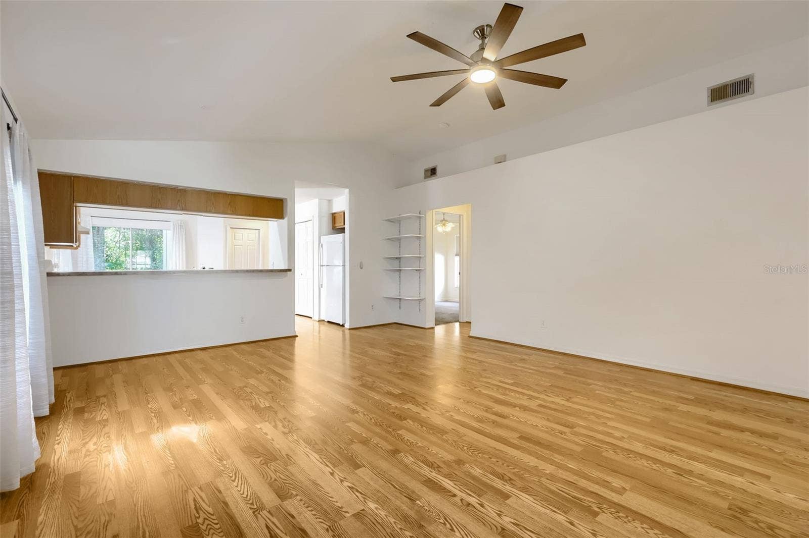 7902 CITRUS BLOSSOM DRIVE, Land O Lakes, FL 34637 7902 CITRUS BLOSSOM DRIVE, Land O Lakes, FL 34637
