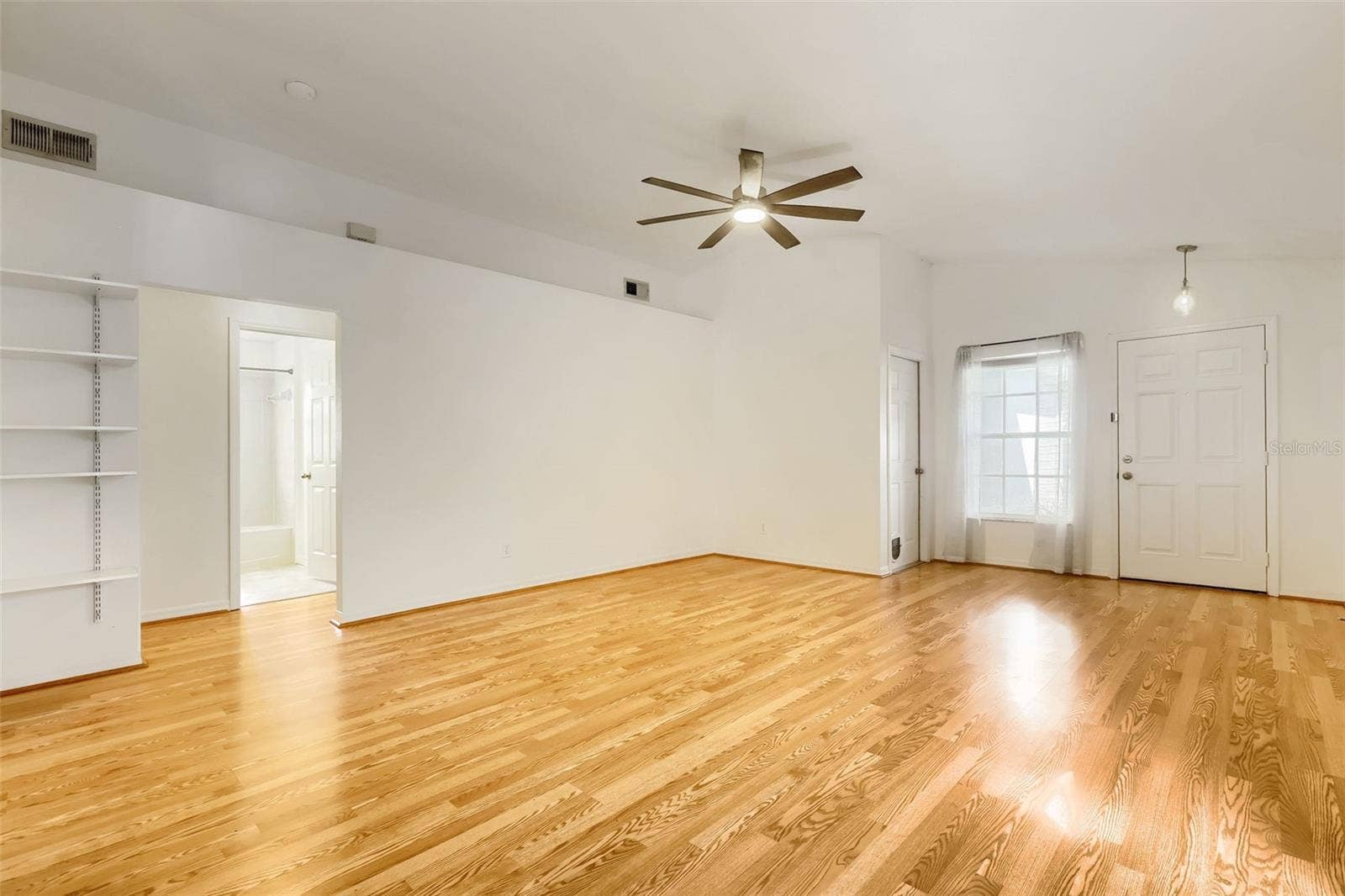 7902 CITRUS BLOSSOM DRIVE, Land O Lakes, FL 34637 7902 CITRUS BLOSSOM DRIVE, Land O Lakes, FL 34637