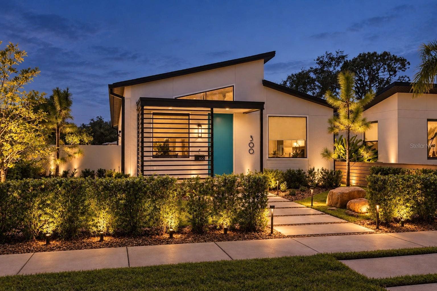 300 43RD AVENUE N, St Petersburg, FL 33703 300 43RD AVENUE N, St Petersburg, FL 33703