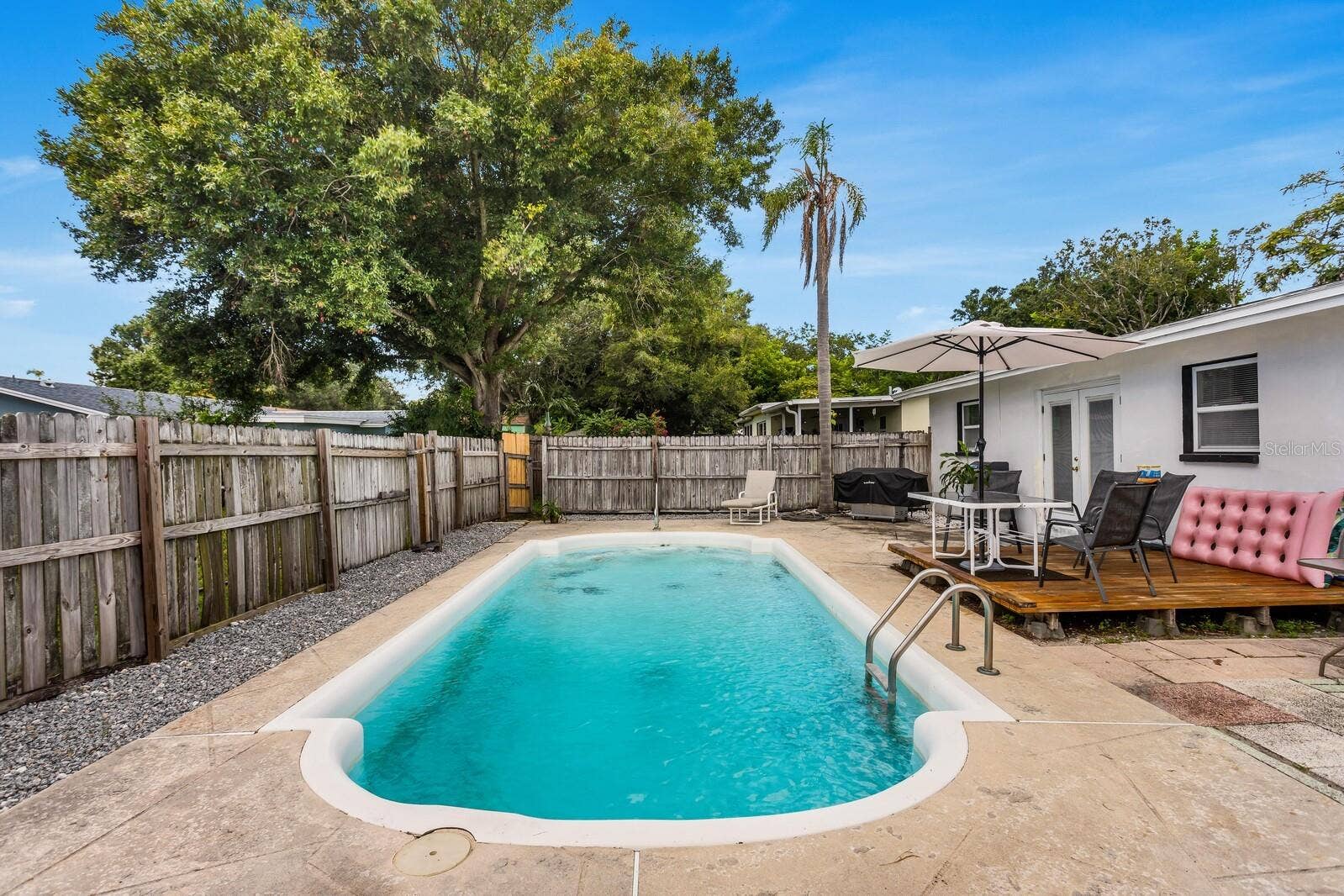 407 OCEAN COURT, Largo, FL 33756 407 OCEAN COURT, Largo, FL 33756