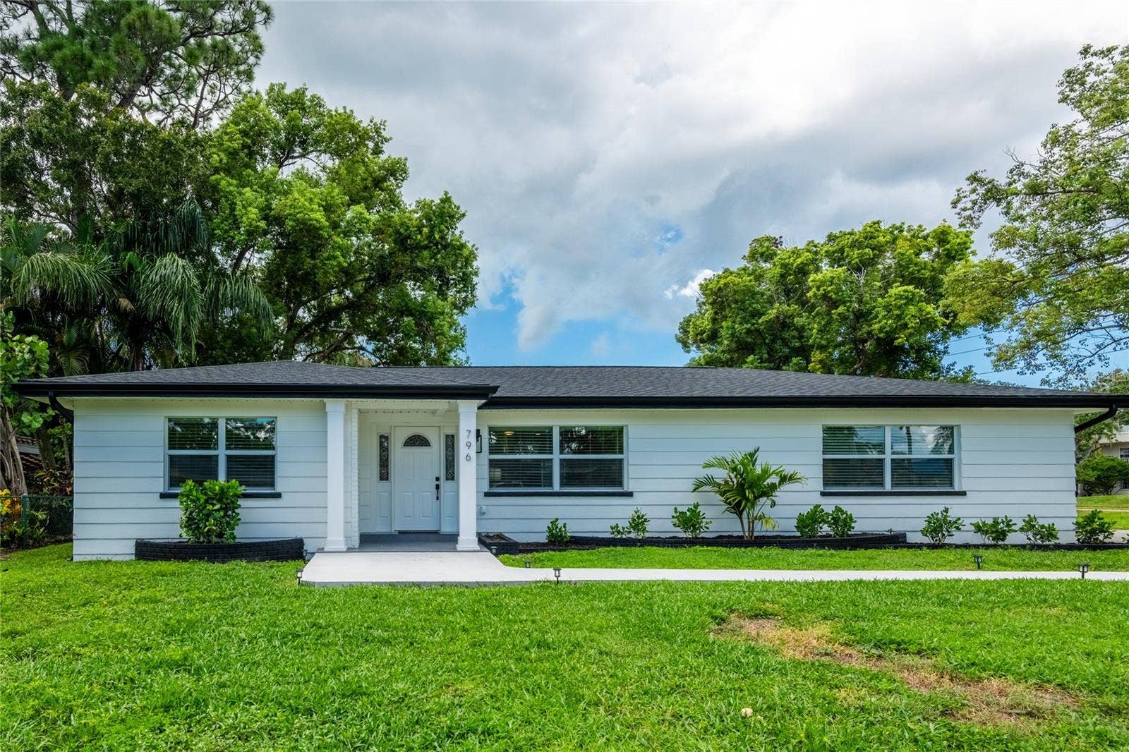 796 PINEWOOD DRIVE, Dunedin, FL 34698 796 PINEWOOD DRIVE, Dunedin, FL 34698