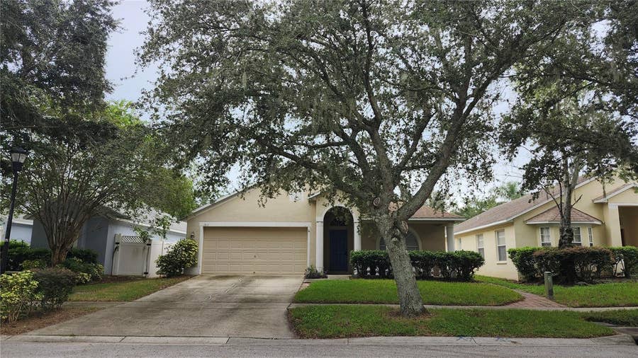 Property photo for Valrico, FL