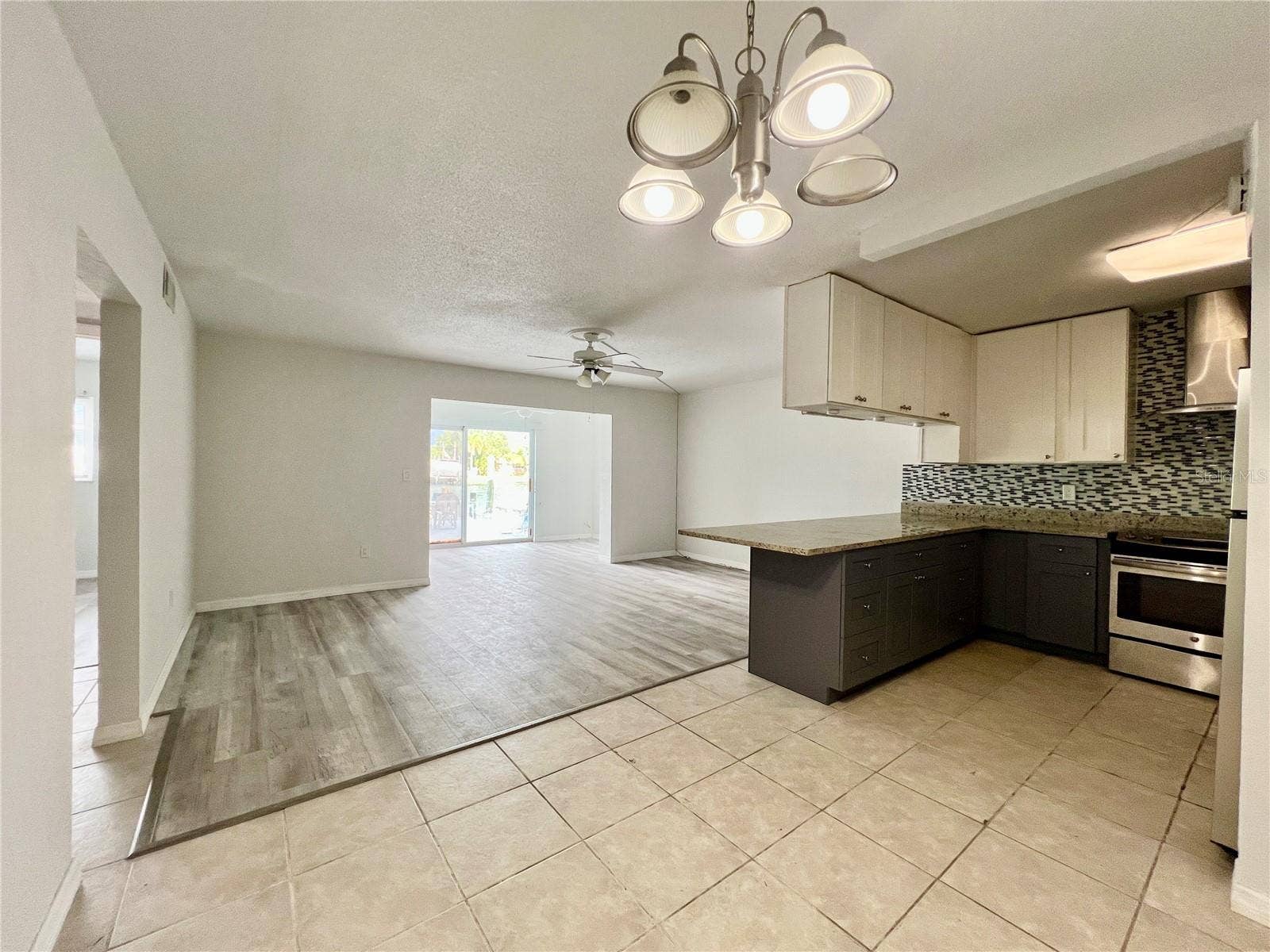 11705 3RD STREET E, #3, Treasure Island, FL 33706