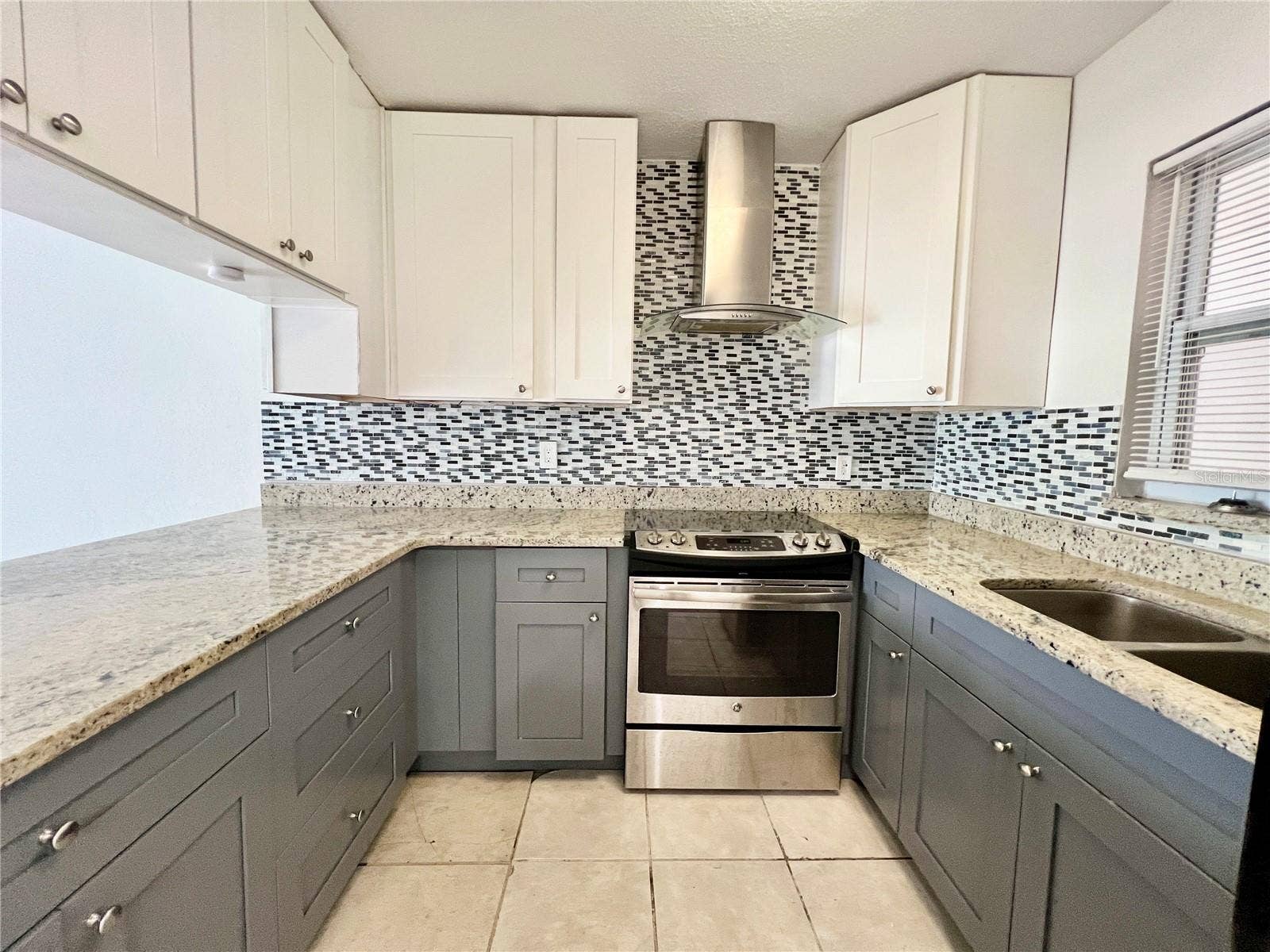 11705 3RD STREET E, #3, Treasure Island, FL 33706